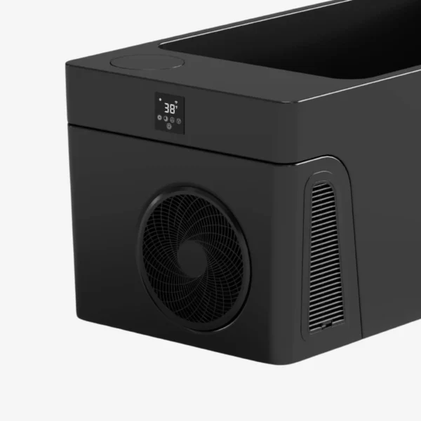 ISBAD Arctic Noir – närbild av instrumentpanel och kylfläkt